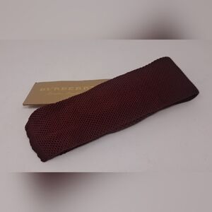 Burberry Men's 100% Silk Square Tie Slim Fit Dark Red Half Sock Knit Italy 50"